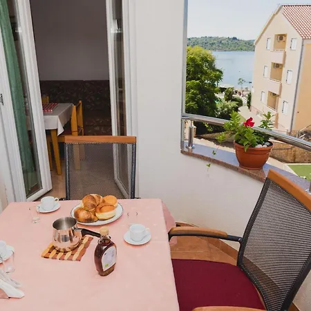 One Bedroom Daire Srima